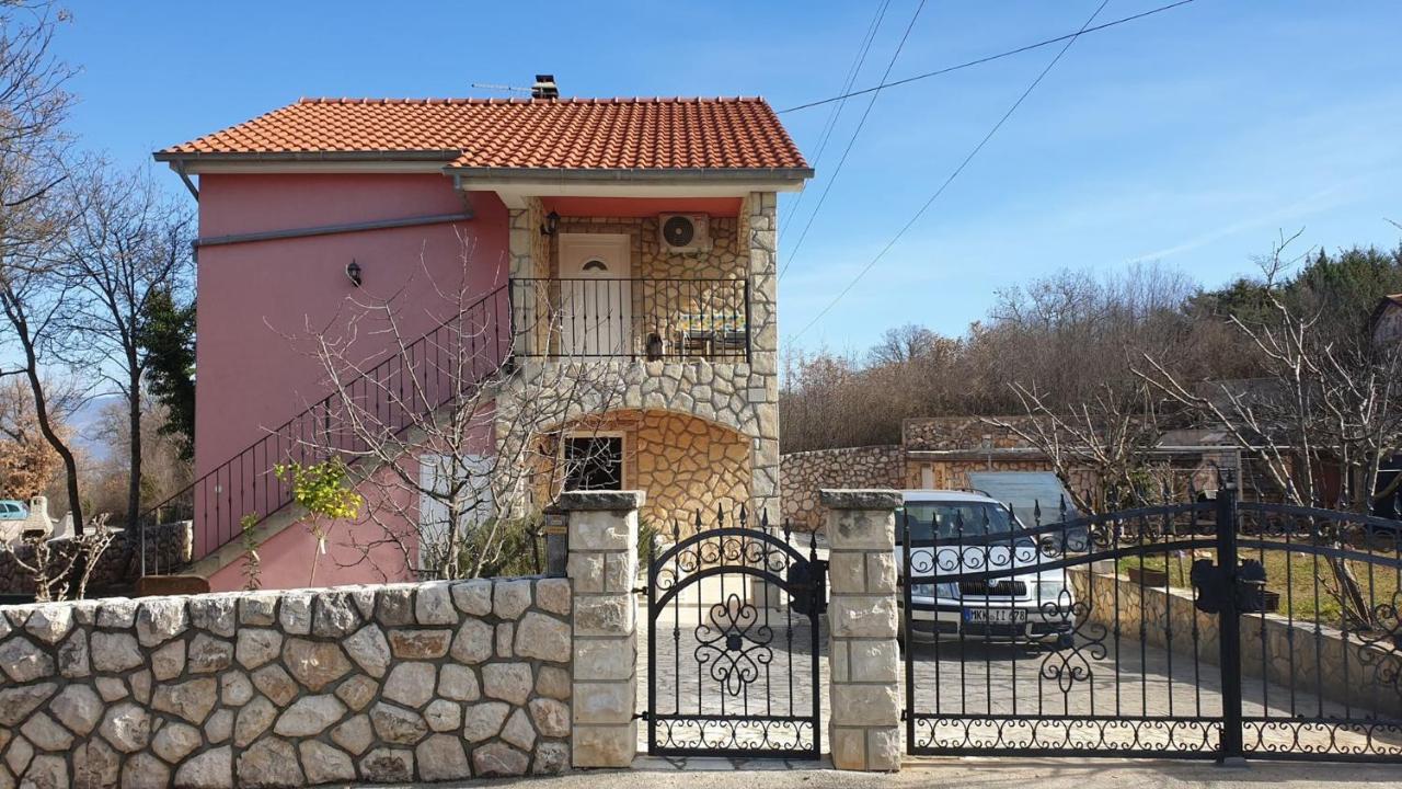 Apartments Roses Dobrinj Exterior foto